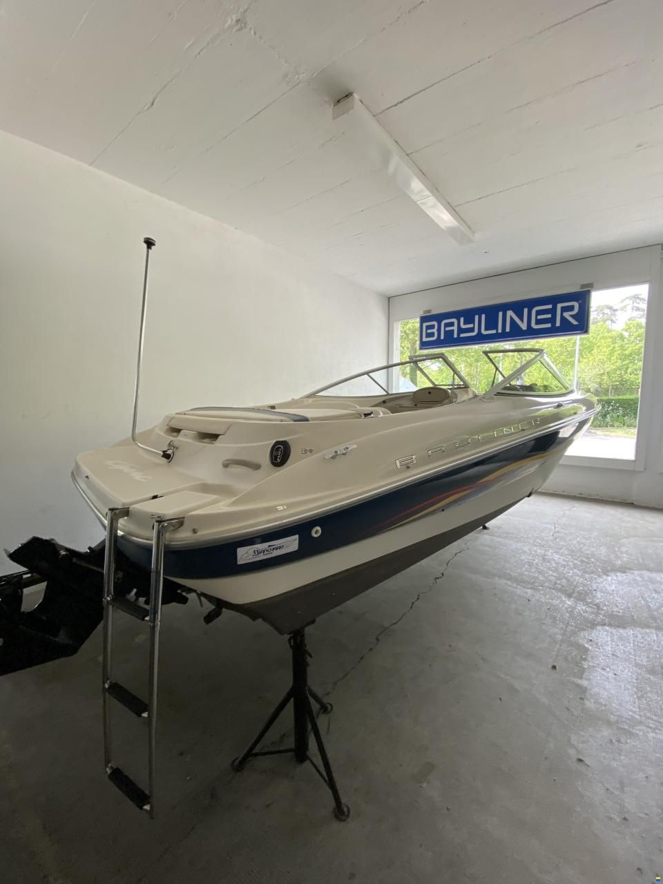 Bayliner 1950