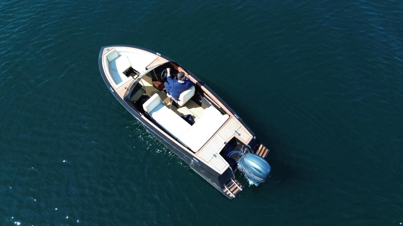 VTS Boats Flying Shark 5.7 Schwarz
