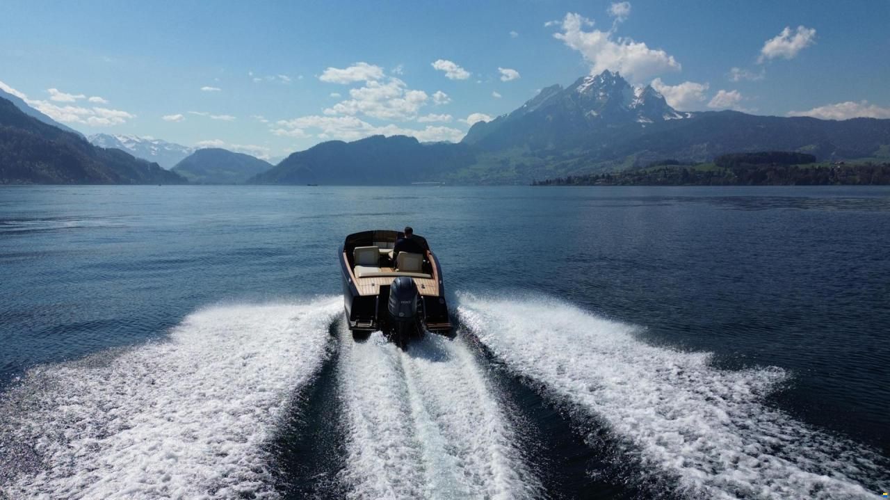 VTS Boats Flying Shark 5.7 Schwarz