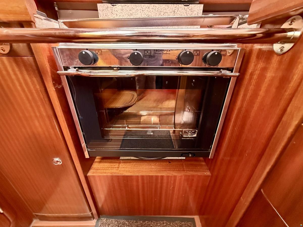 Bavaria 36