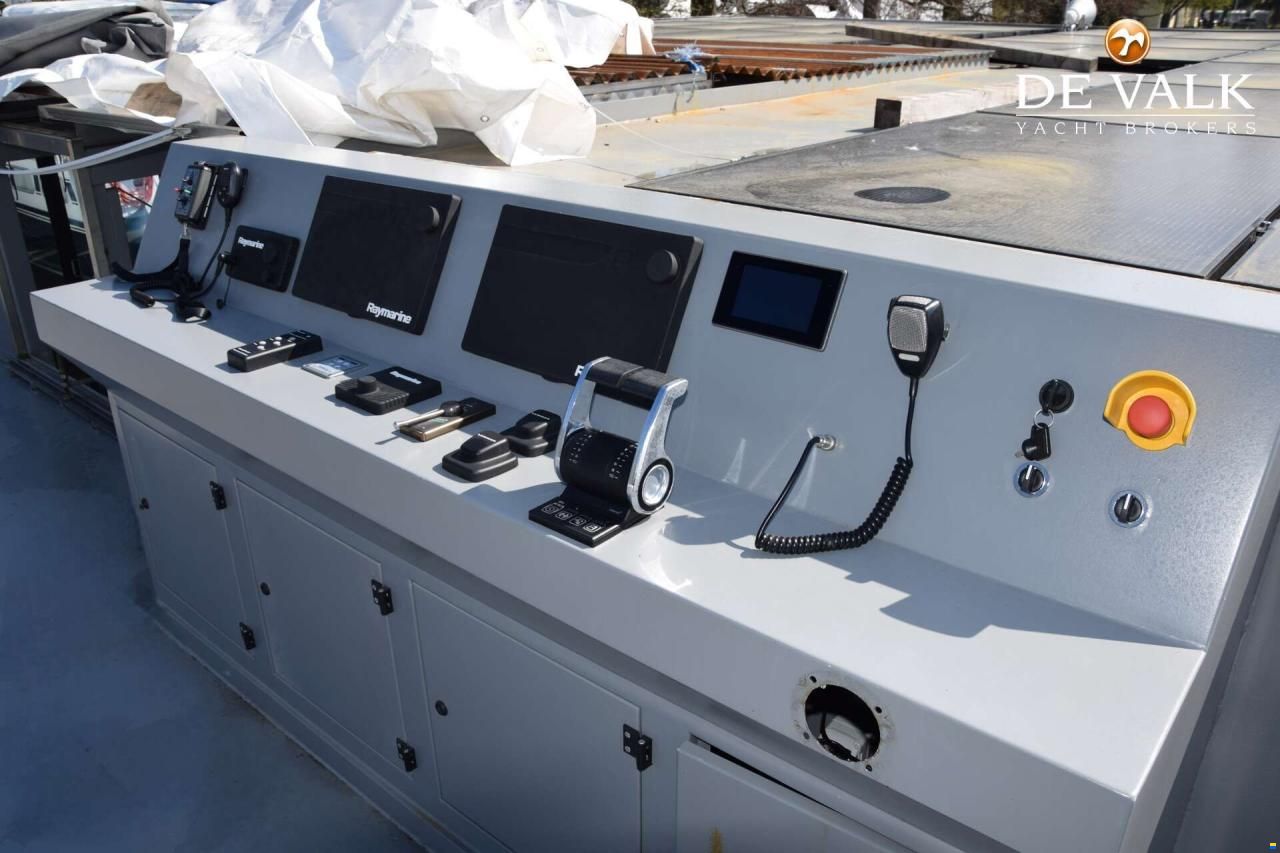Luxe motor 24 m