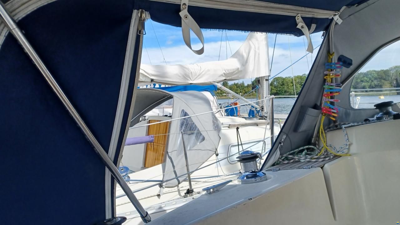 Bavaria 300