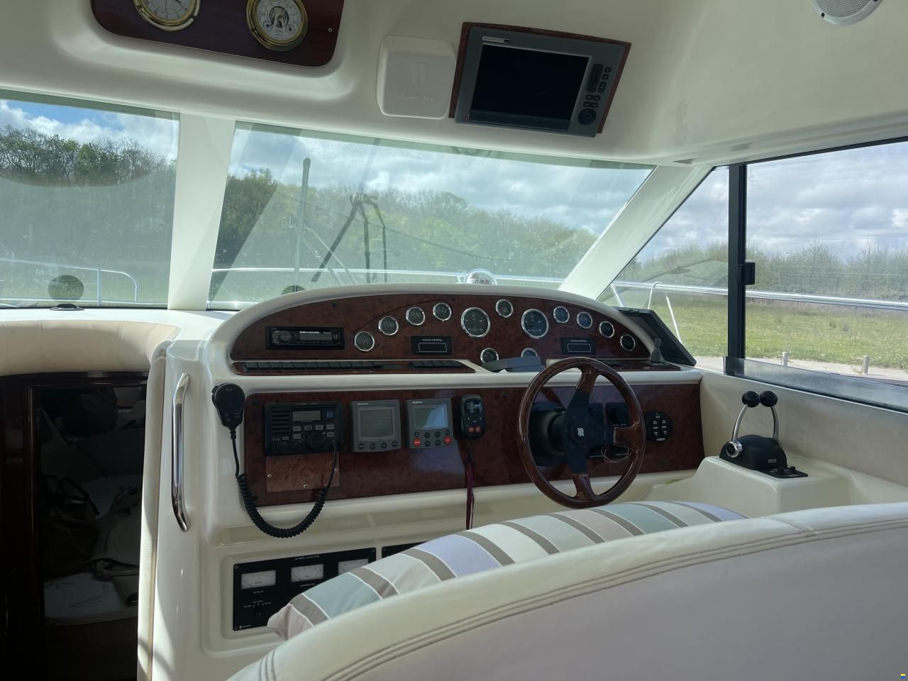 Jeanneau Prestige 36
