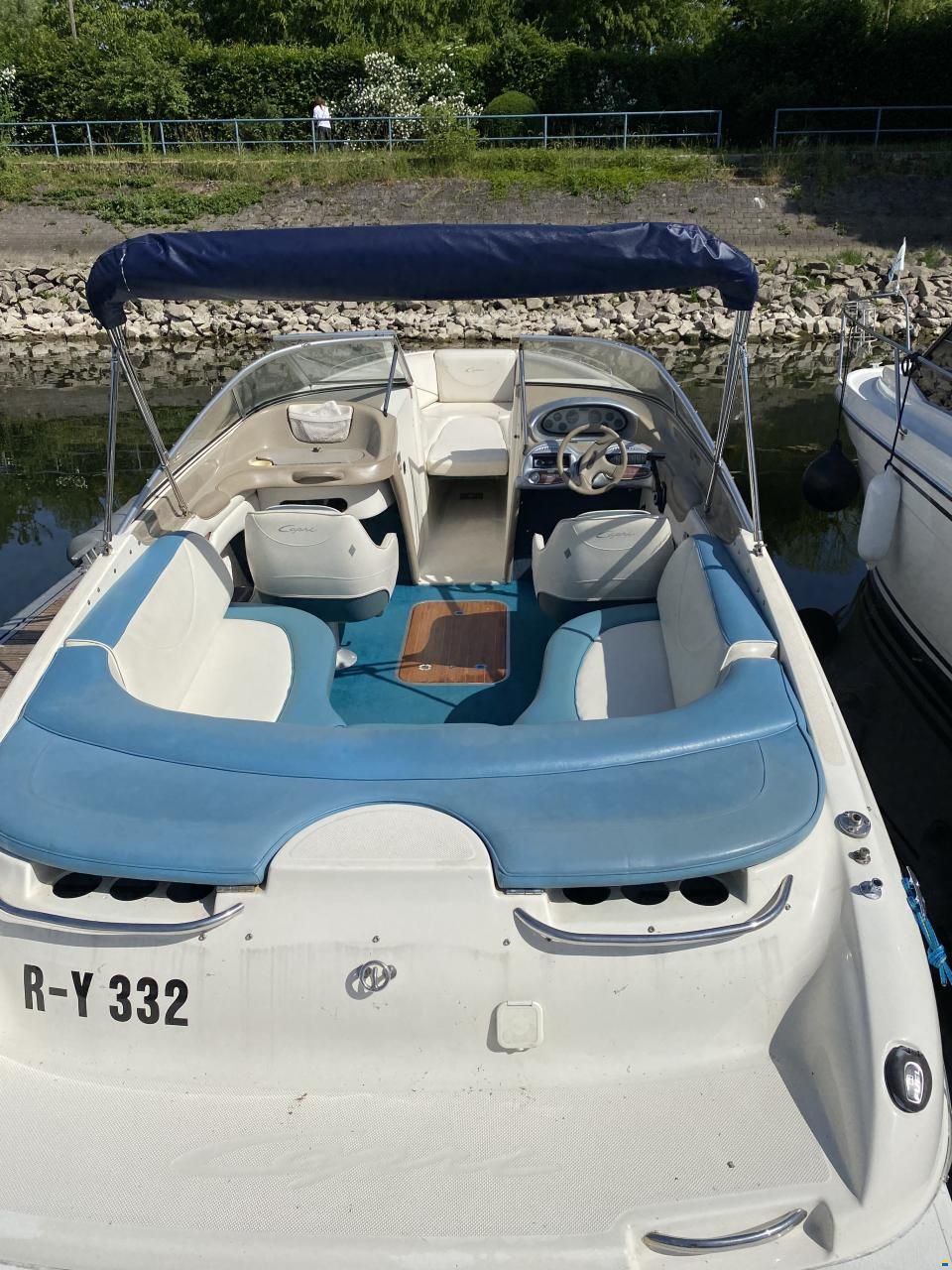 Bayliner 2350 Capri