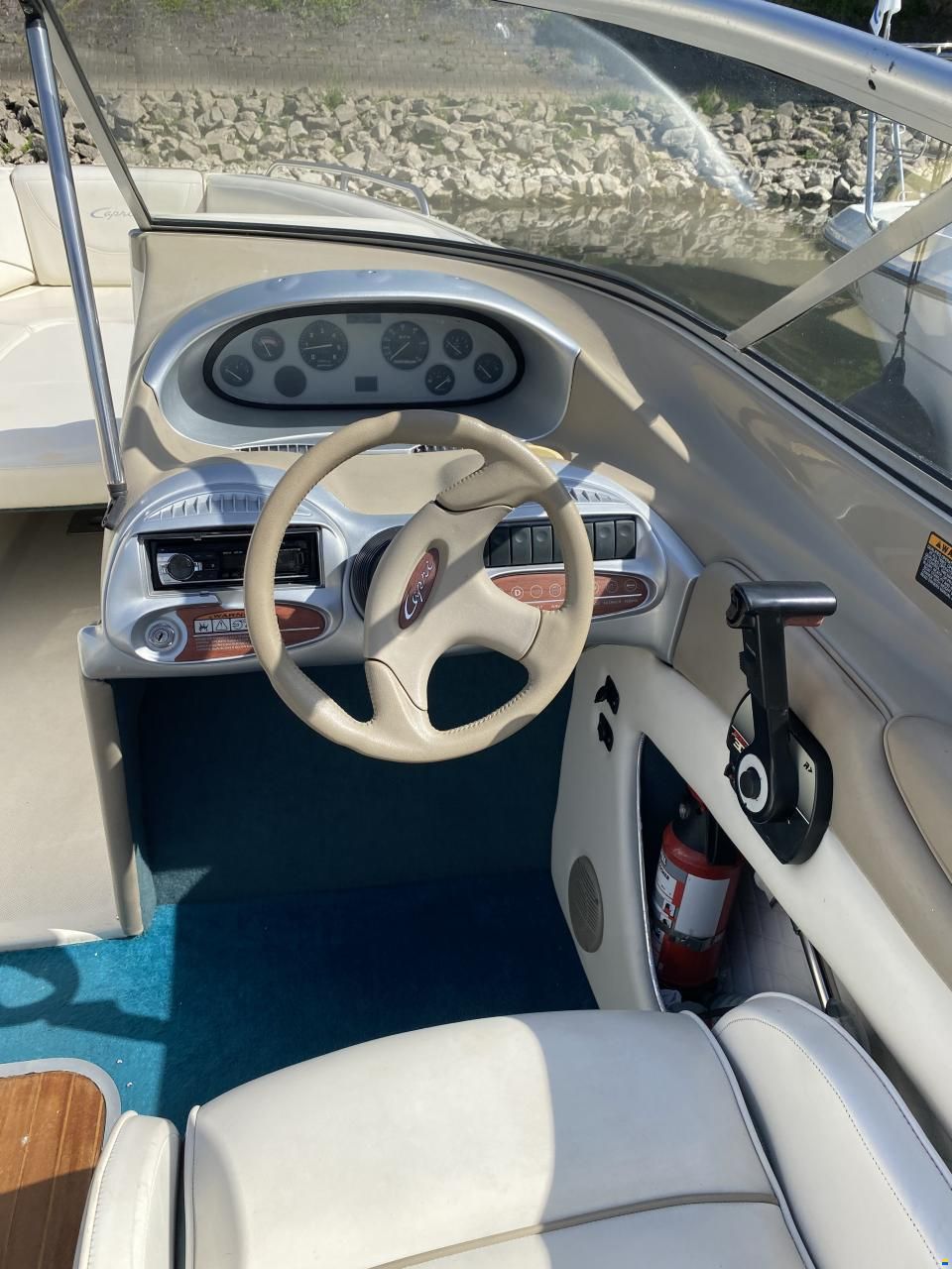 Bayliner 2350 Capri