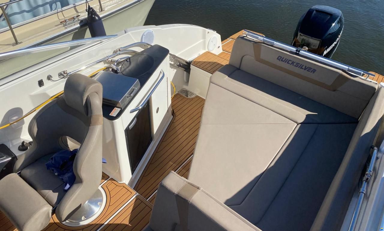 Quicksilver 805 Active Cruiser