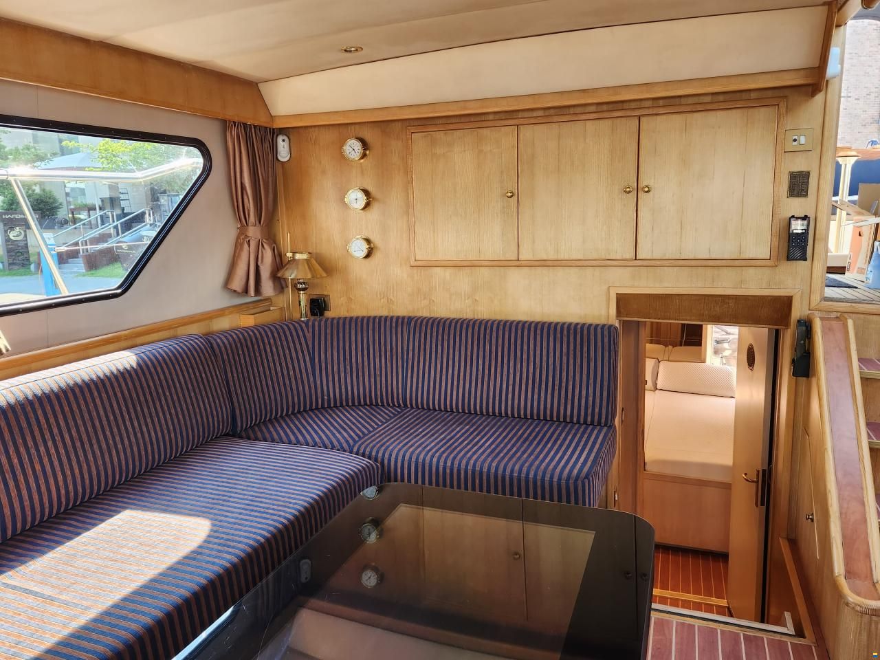 Van der Valk Vitesse 48