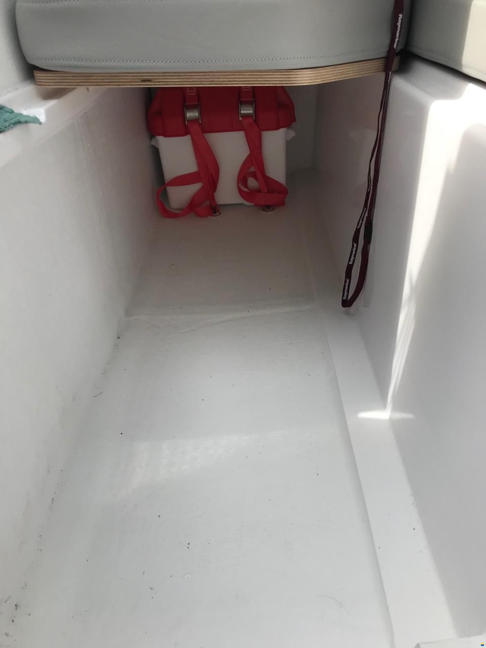 Seascape 24 / First 24 SE