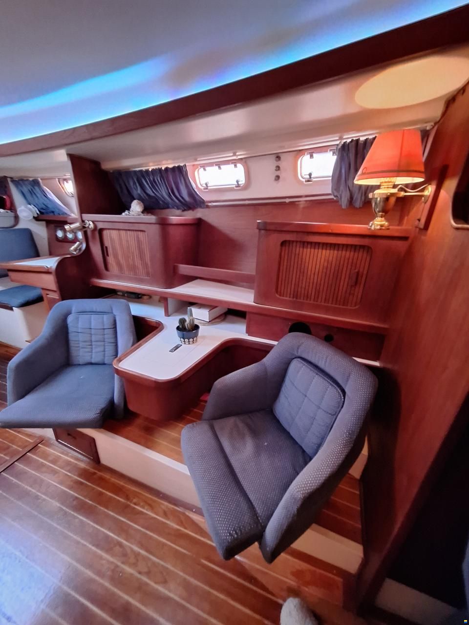 Catalina Morgan Classic 41