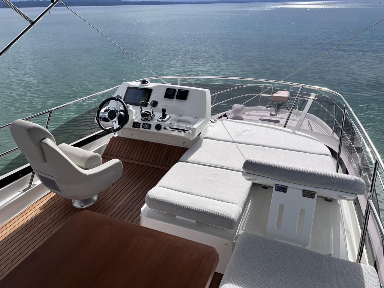 Prestige 420 Fly