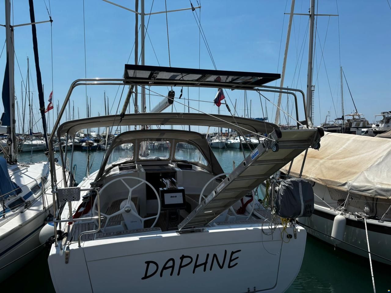 Hanse 345