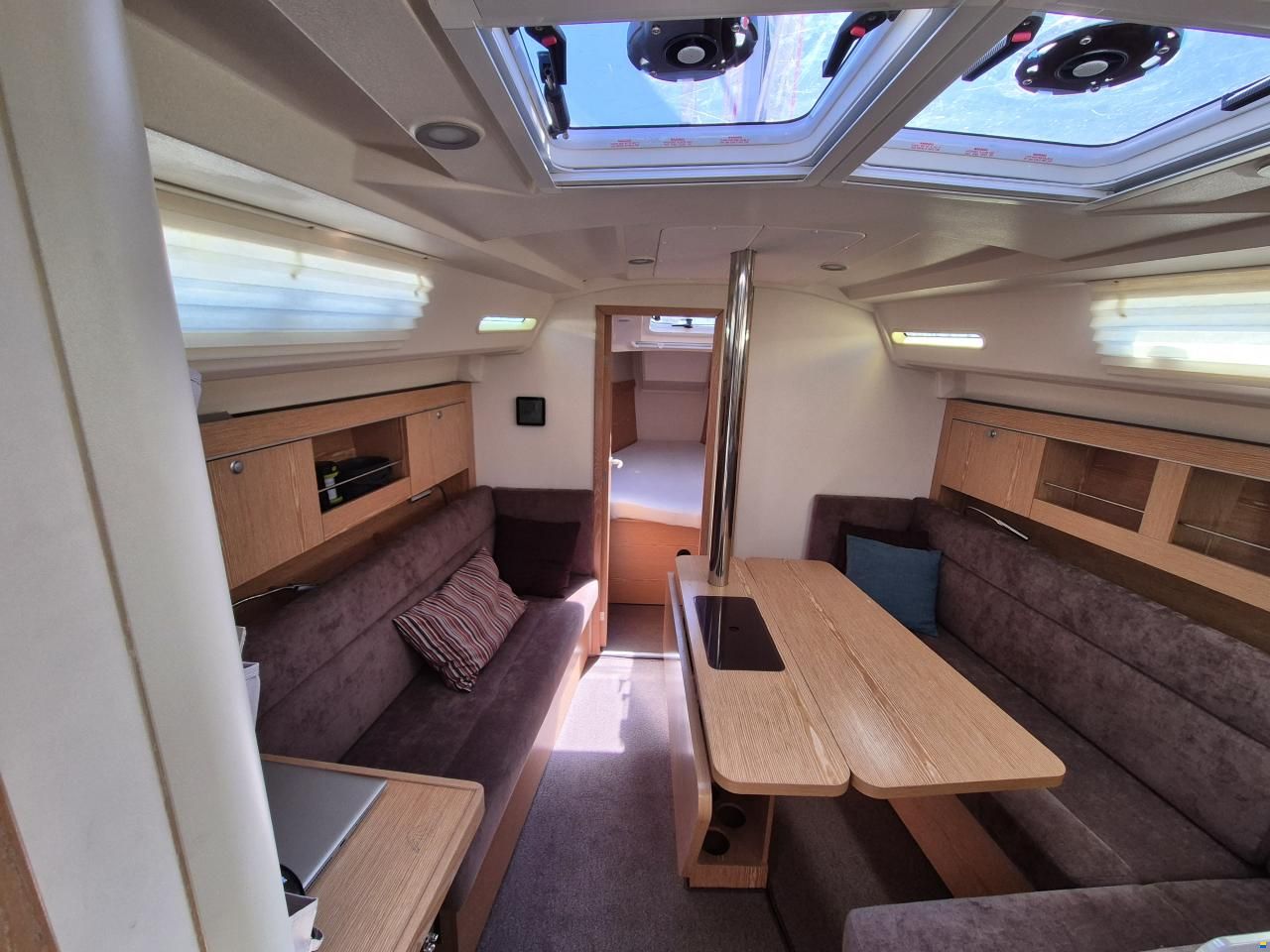 Hanse 345
