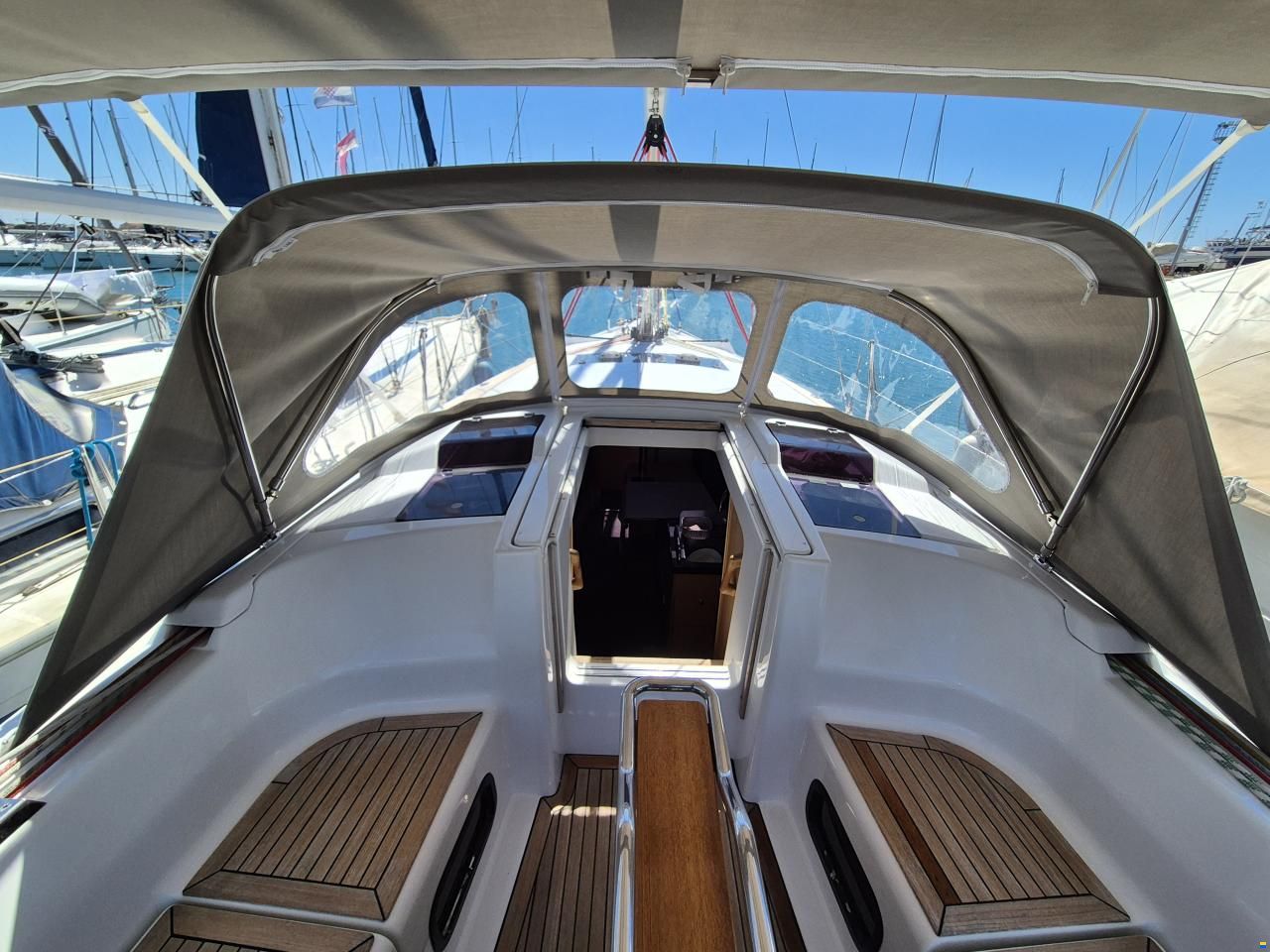 Hanse 345