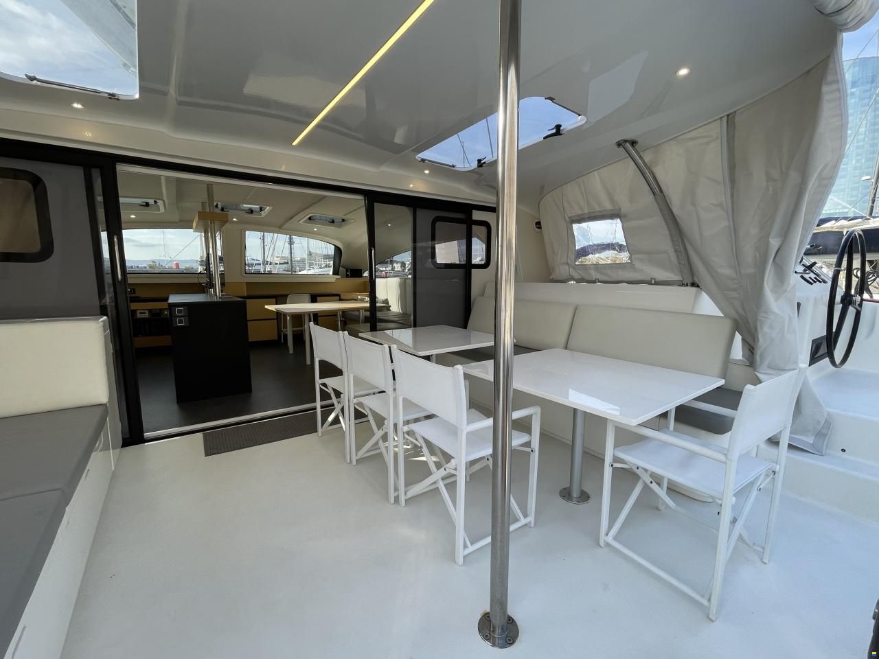 ICE CAT 61 Full Carbon