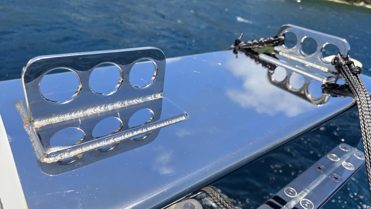 ICE CAT 61 Full Carbon