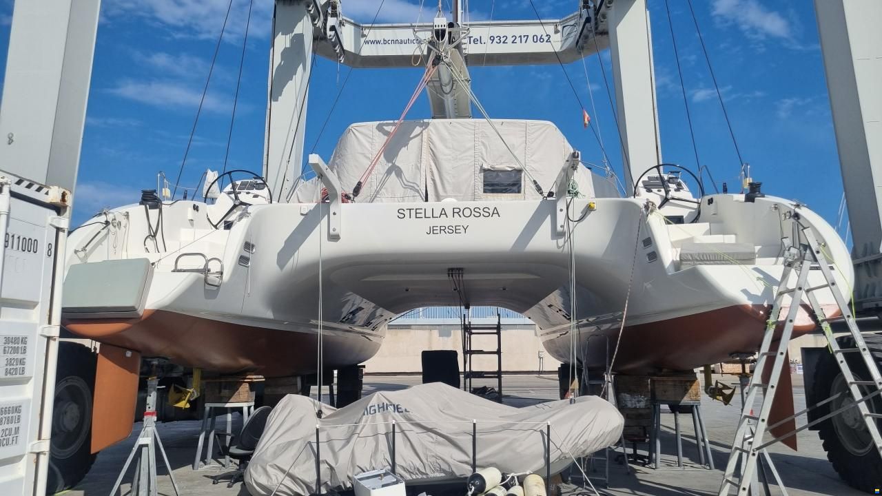 ICE CAT 61 Full Carbon