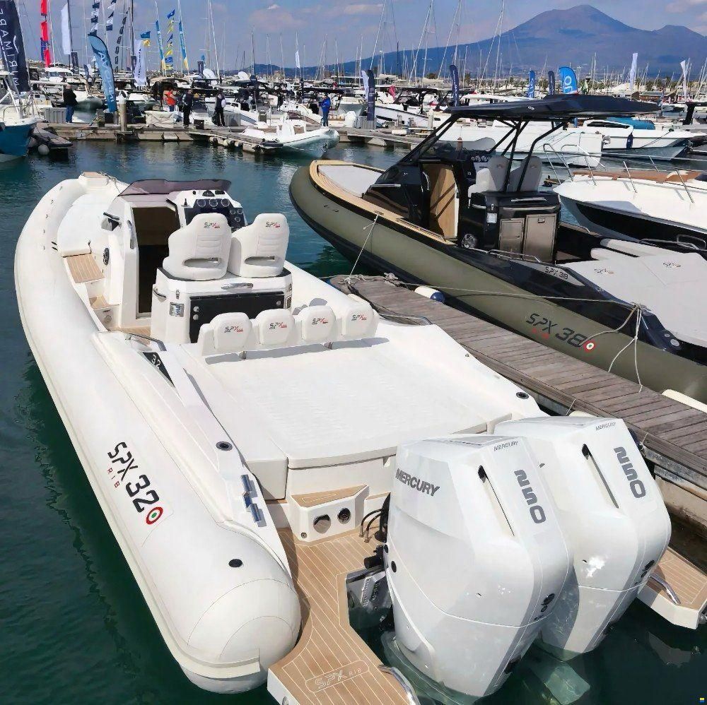 SPX Rib 32 SPORT MIT MERCURY 2X 250 PS