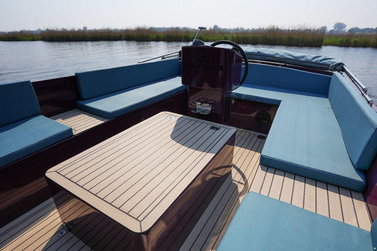 Waterman 8.0 Cabin