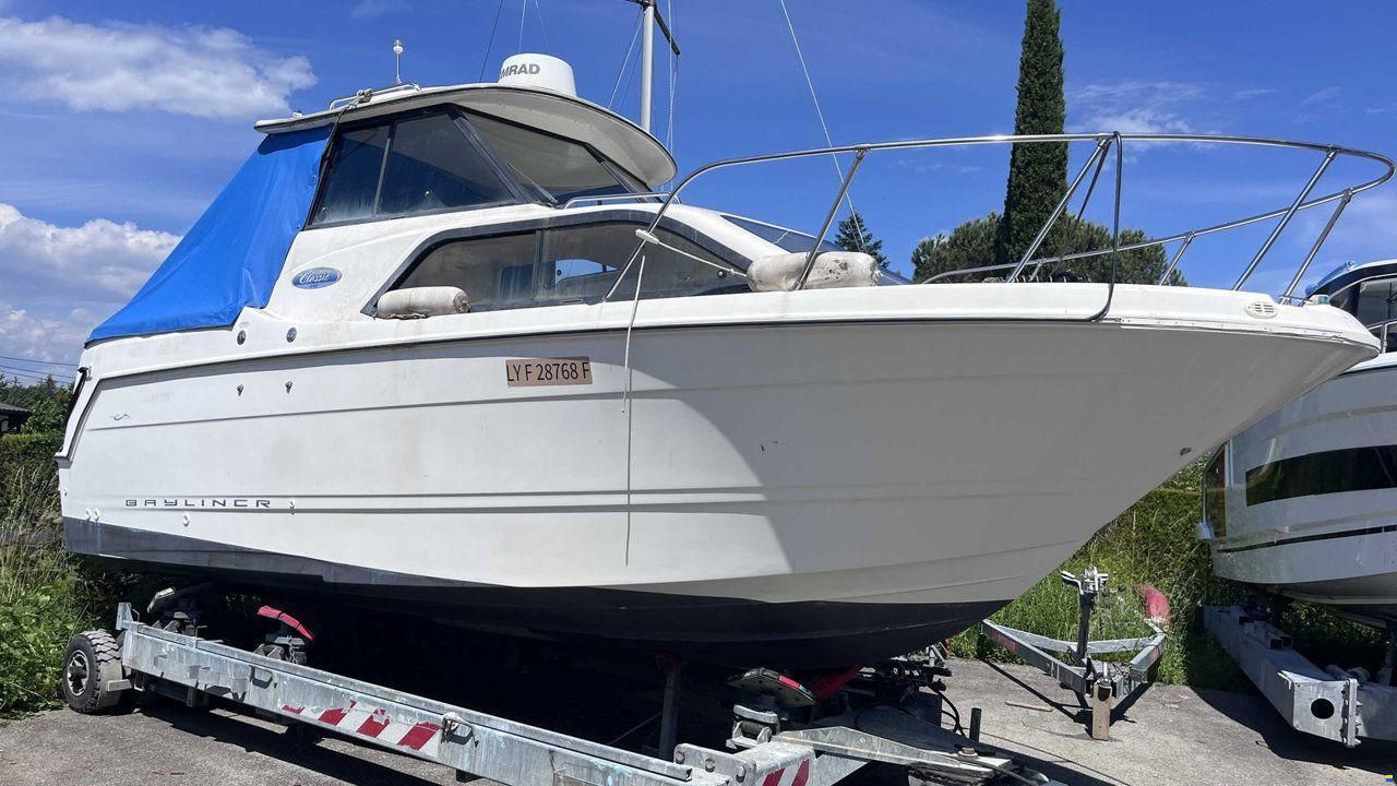 Bayliner 242 EC