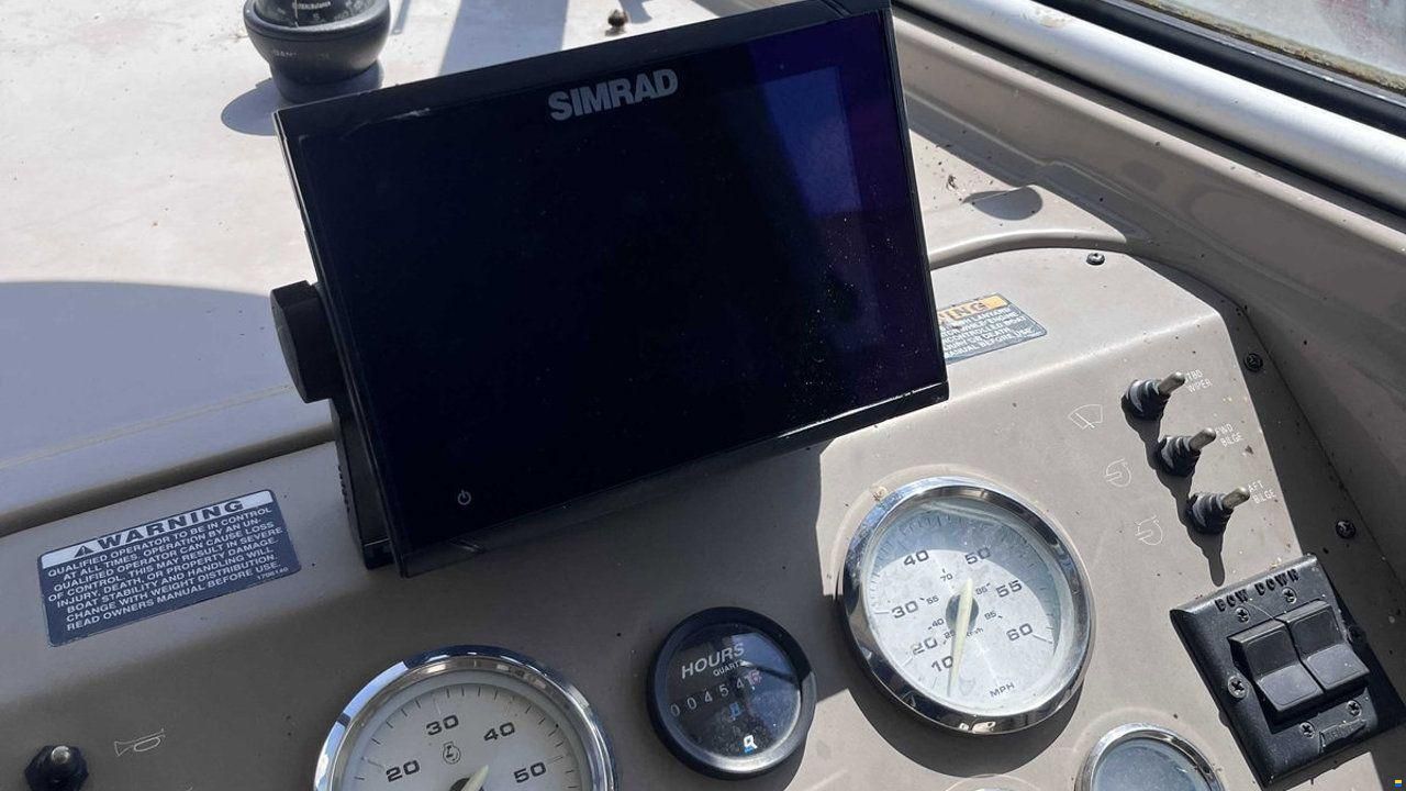Bayliner 242 EC