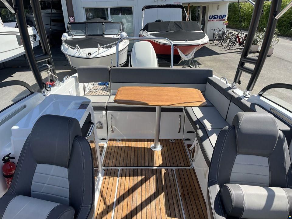 Jeanneau Cap Camarat 7.5 BR