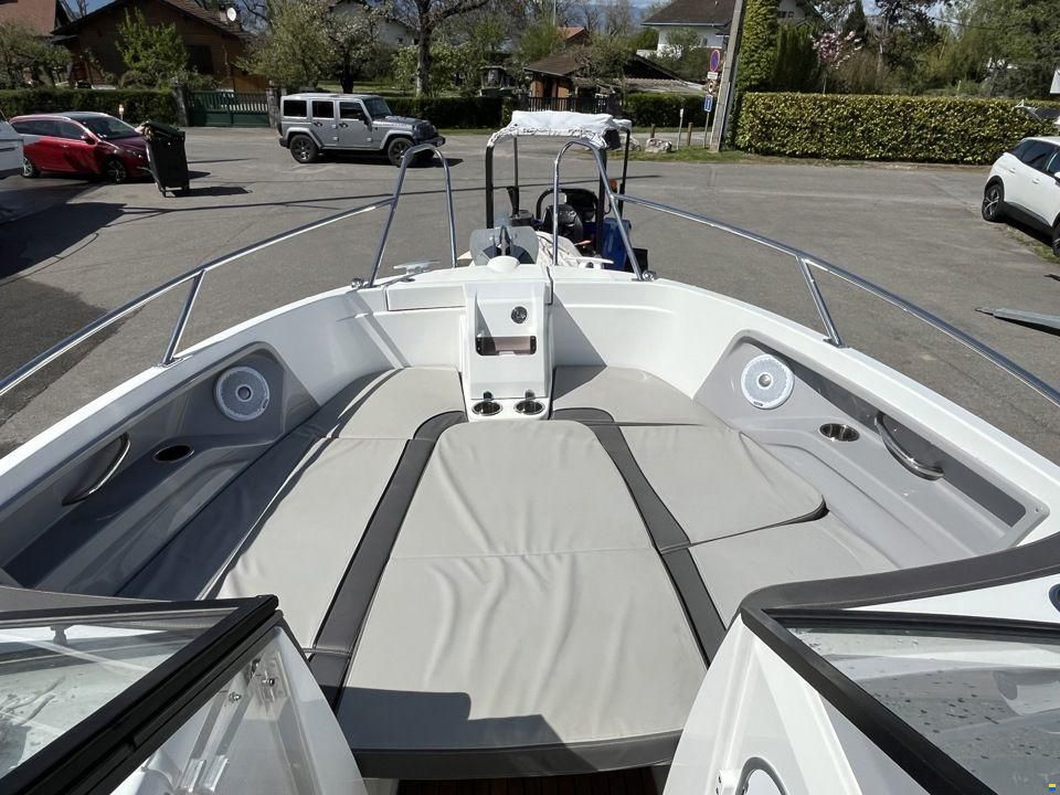 Jeanneau Cap Camarat 7.5 BR