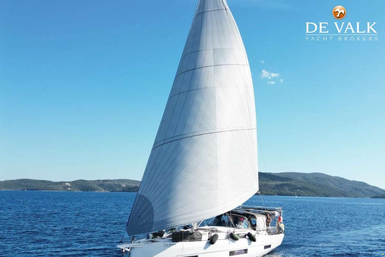Dufour 470