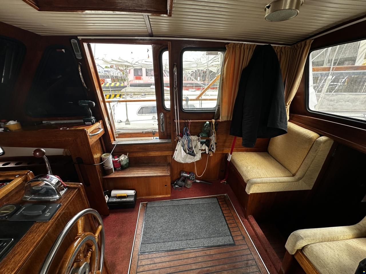 Nauticat 33