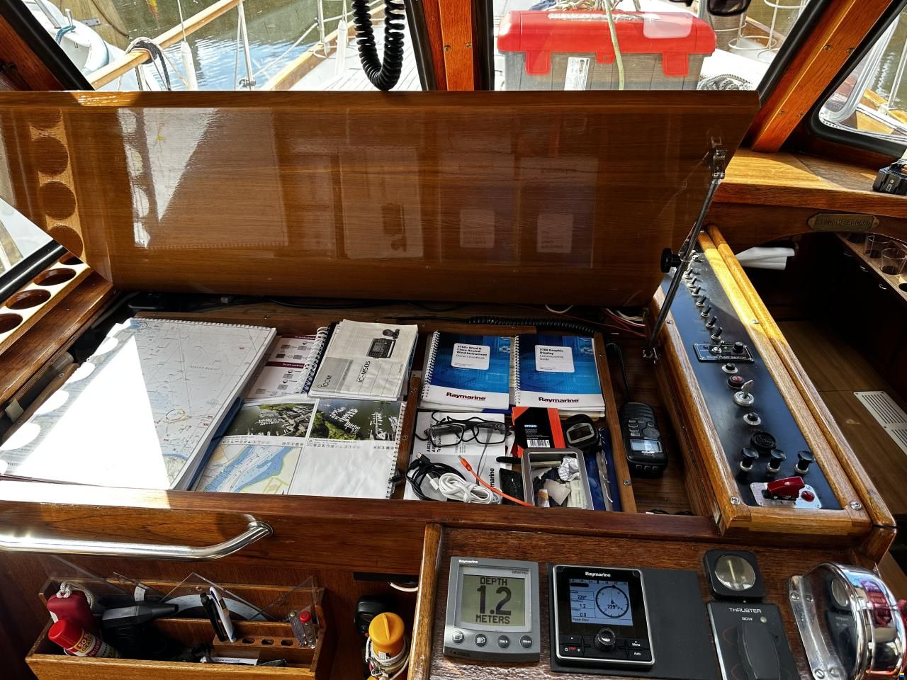 Nauticat 33