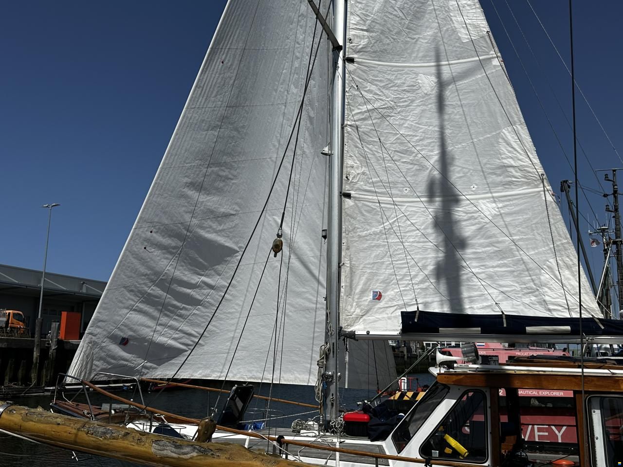 Nauticat 33