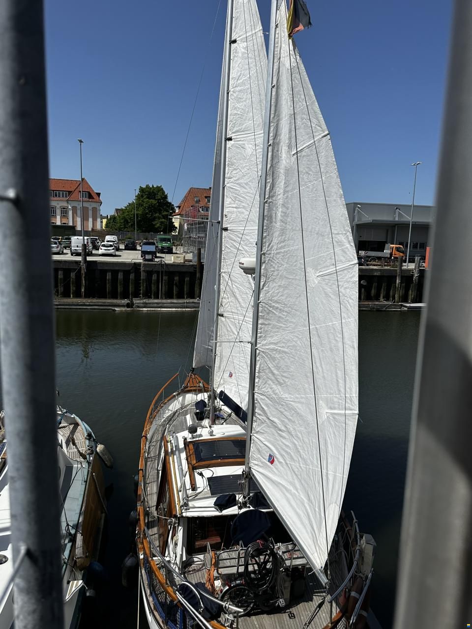 Nauticat 33