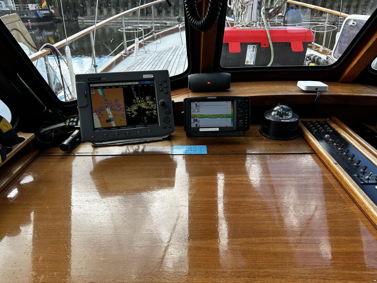 Nauticat 33