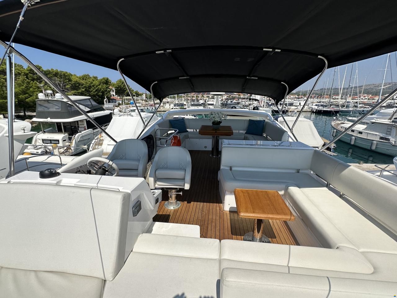 Sunseeker Manhattan 52
