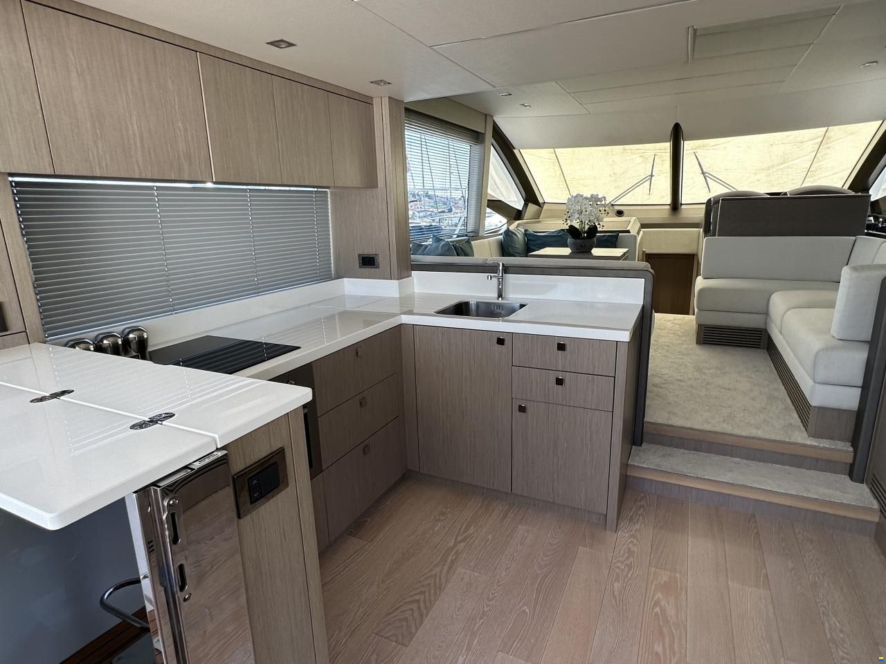 Sunseeker Manhattan 52