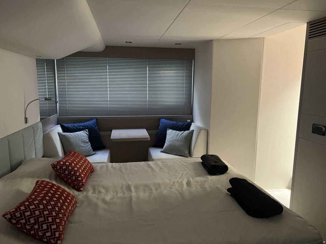 Sunseeker Manhattan 52