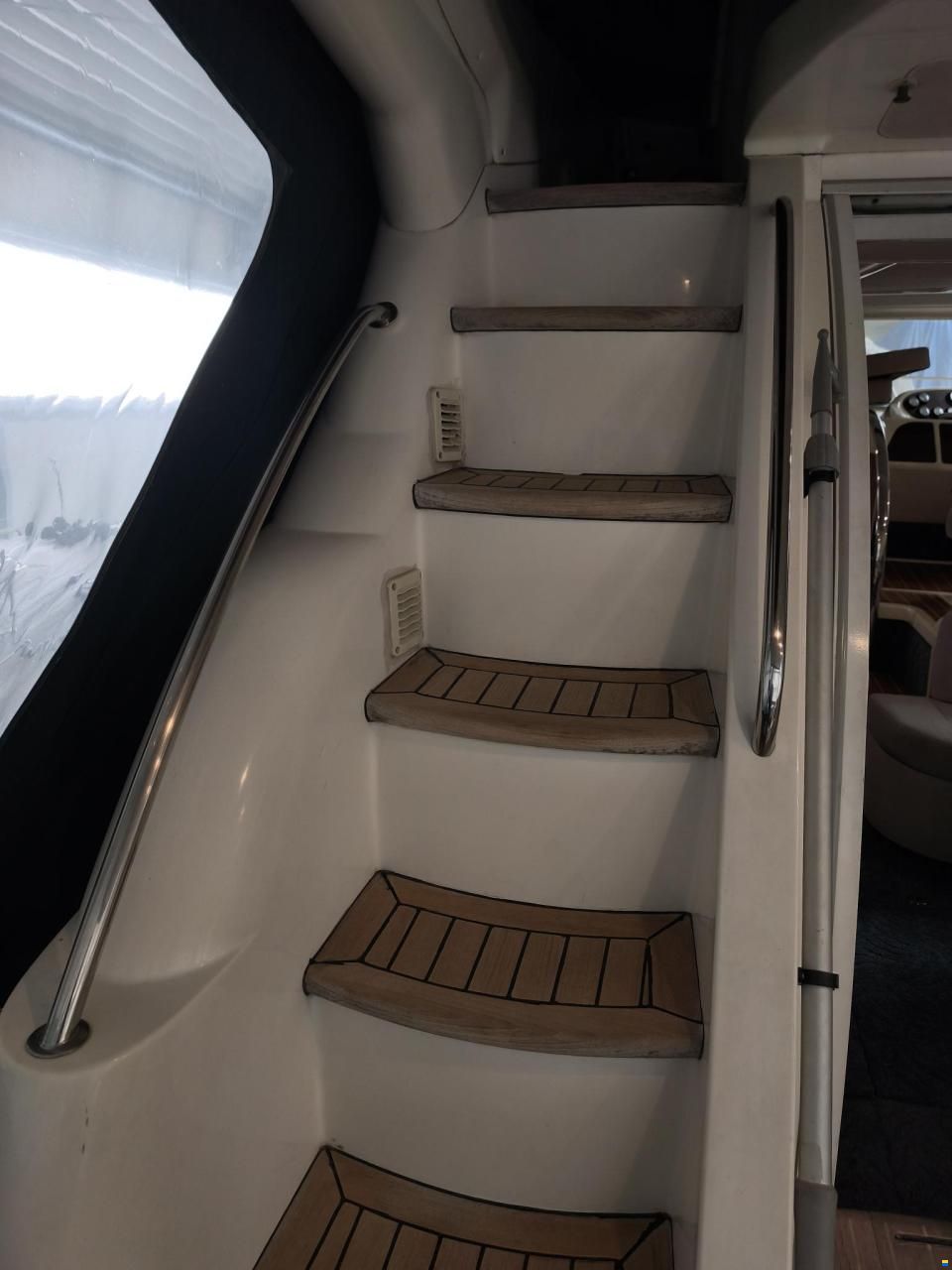 Sealine F 37
