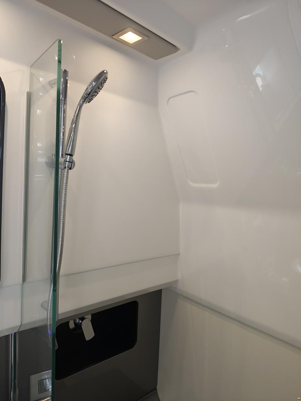 Schaefer V44