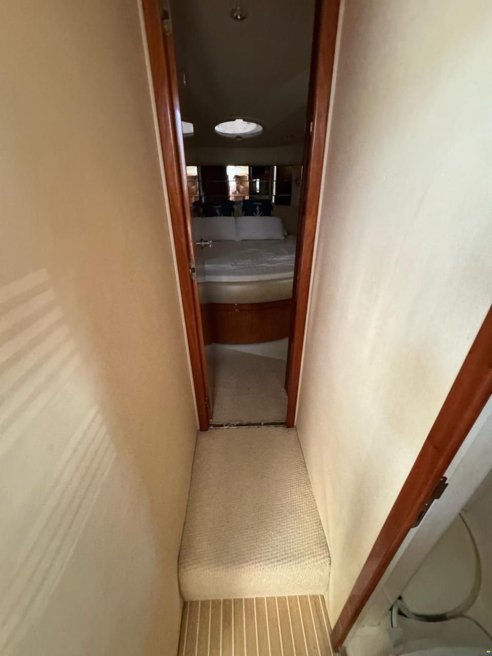 Azimut 46
