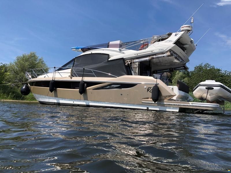 Galeon 420 Fly