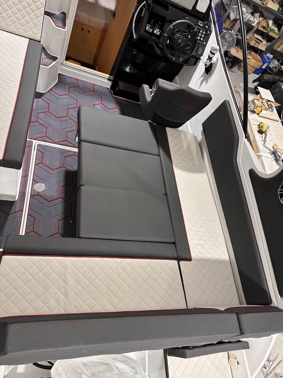 Massiv Boats Cabin 695