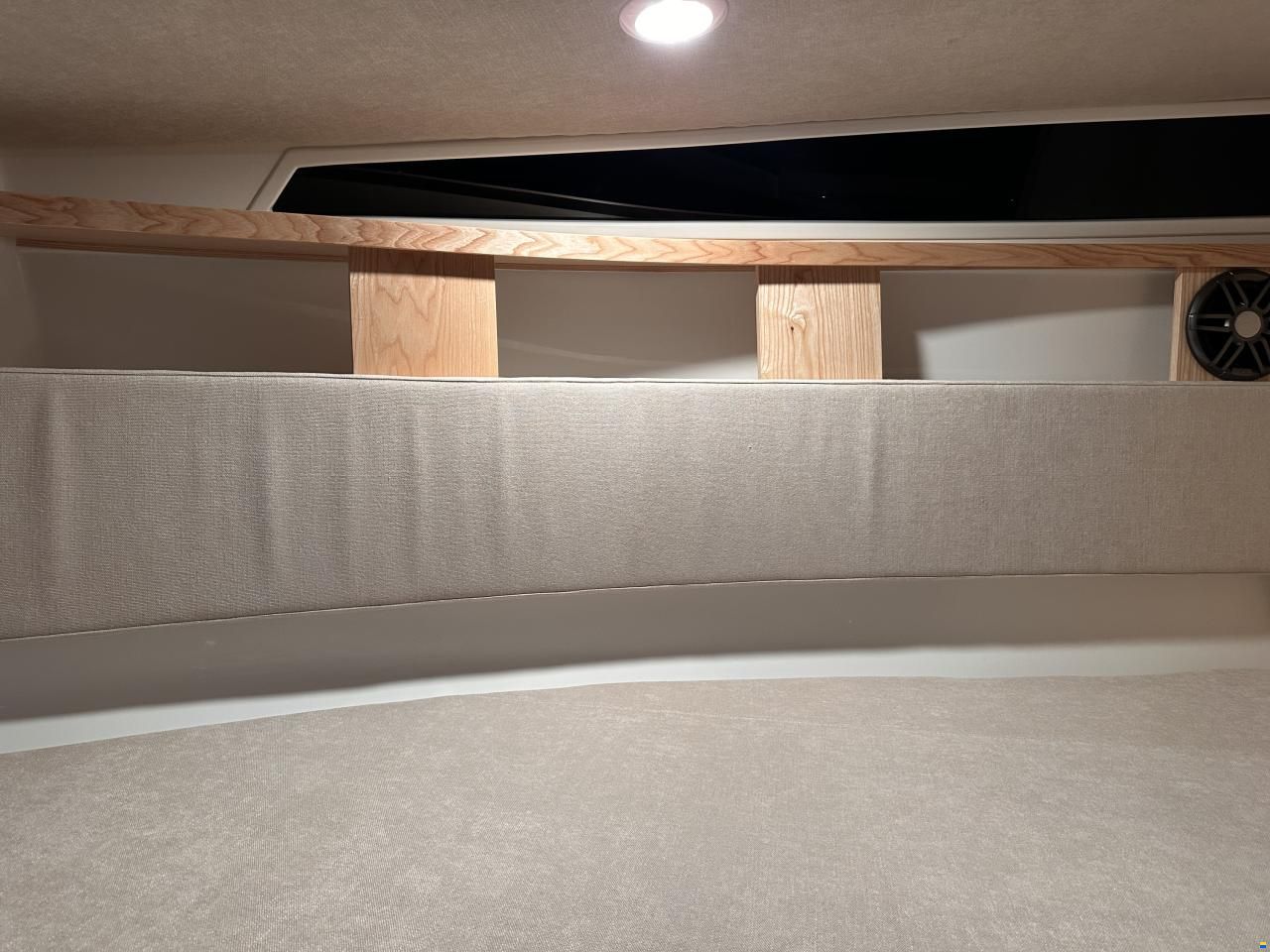 Massiv Boats Cabin 695