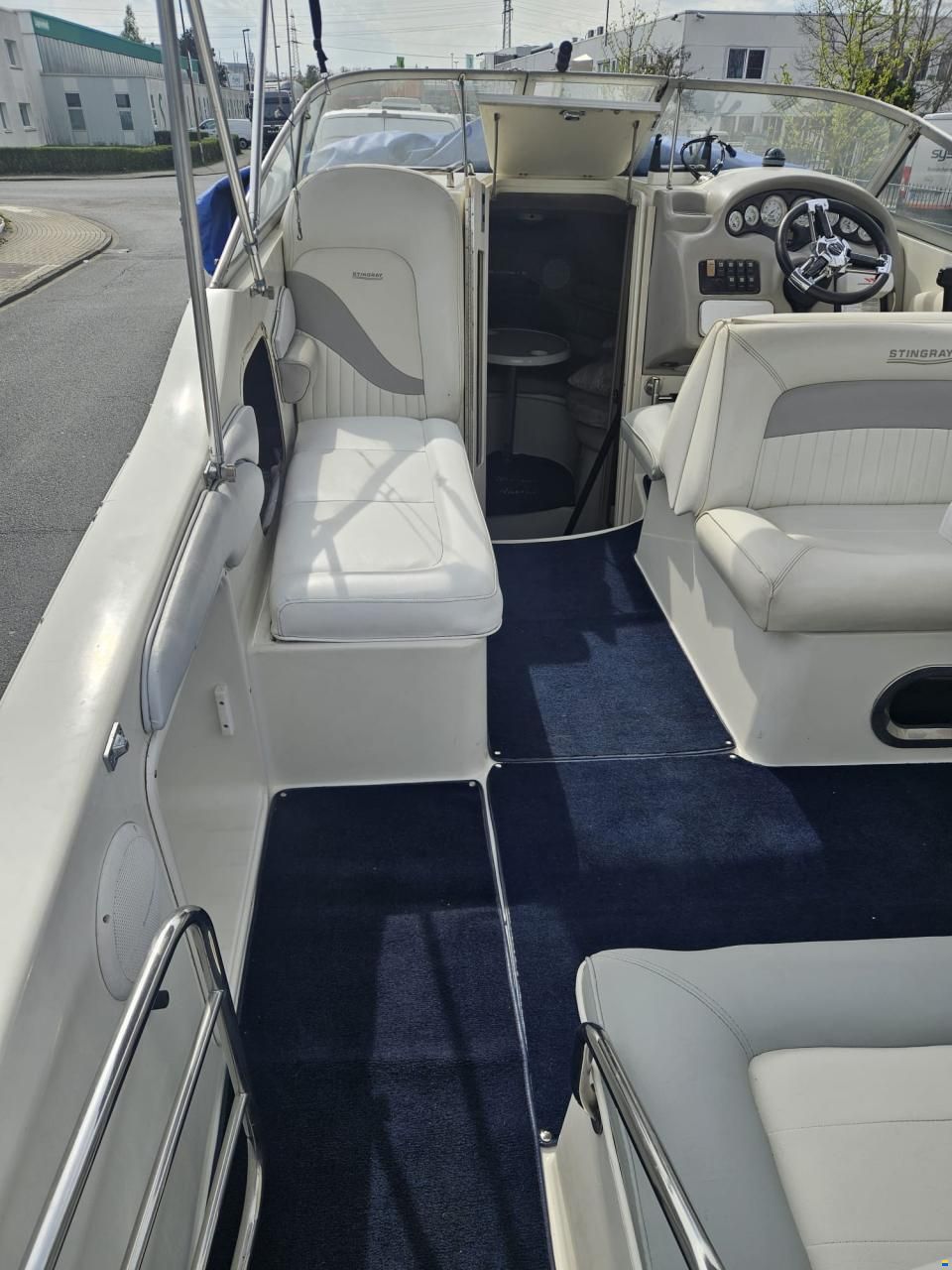 Stingray 240CS