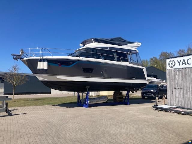 Jeanneau Merry Fisher 38 Fly