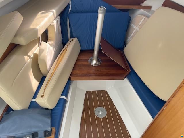 Beneteau Antares 6