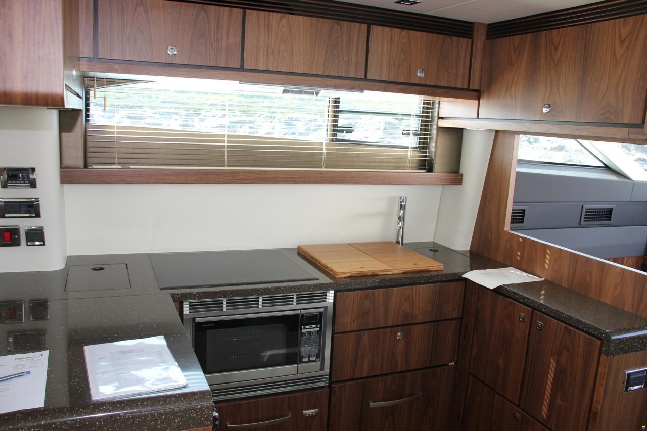 Fairline Squadron 58