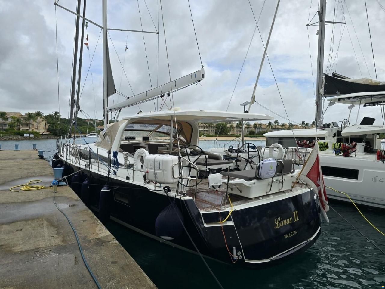 Jeanneau 65