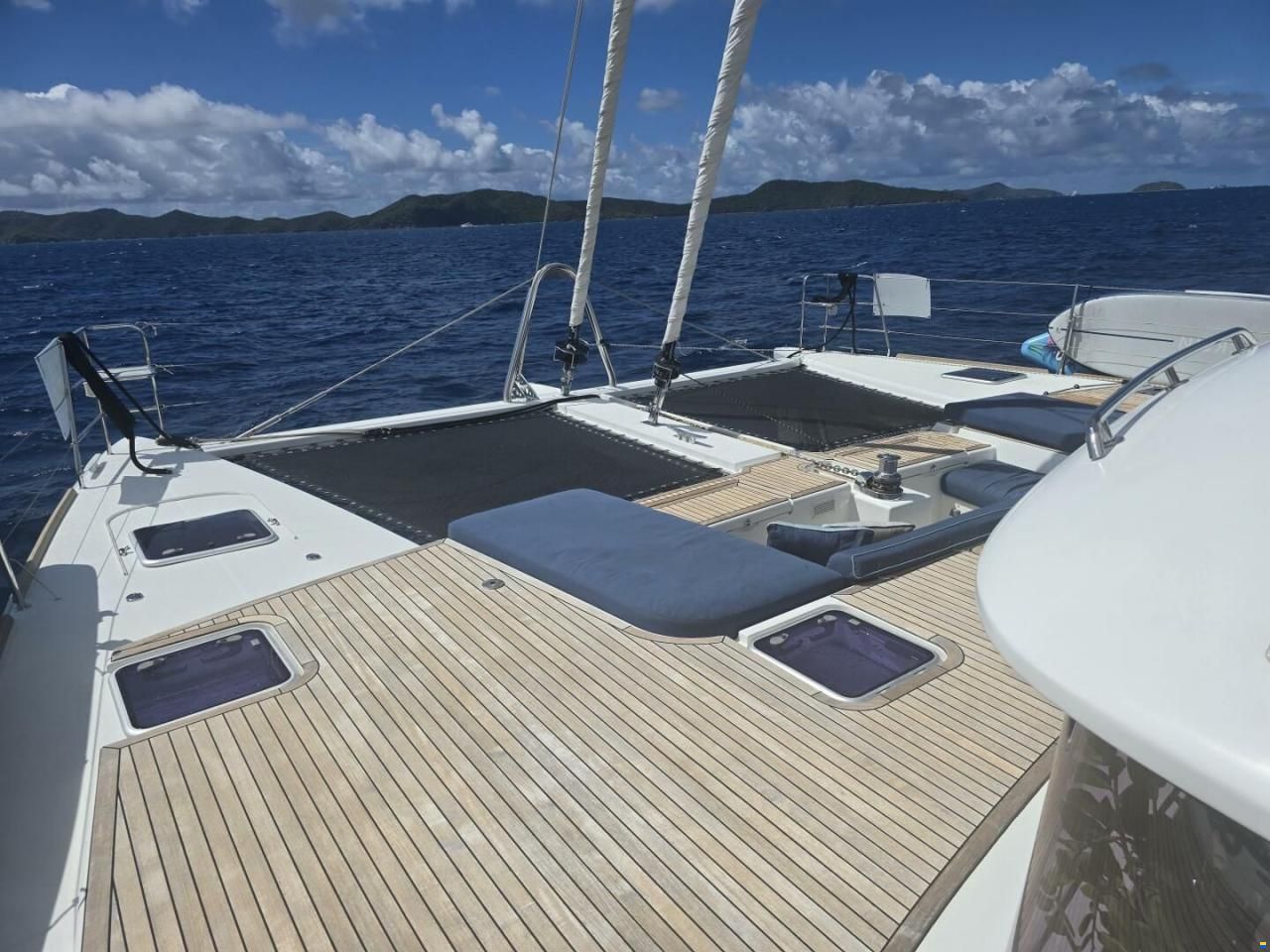 Lagoon 560