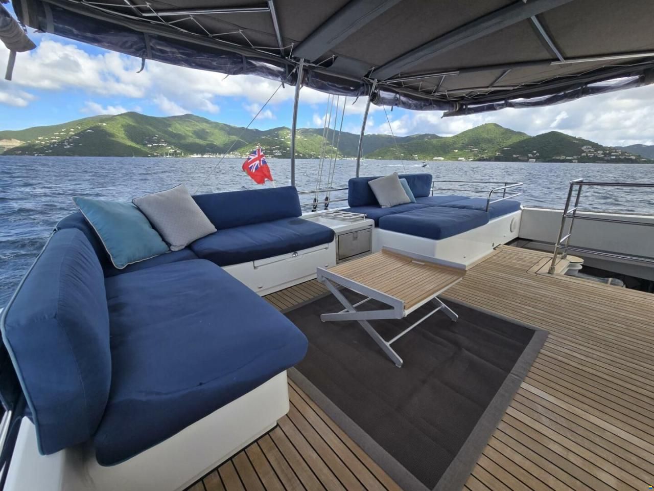 Lagoon 560