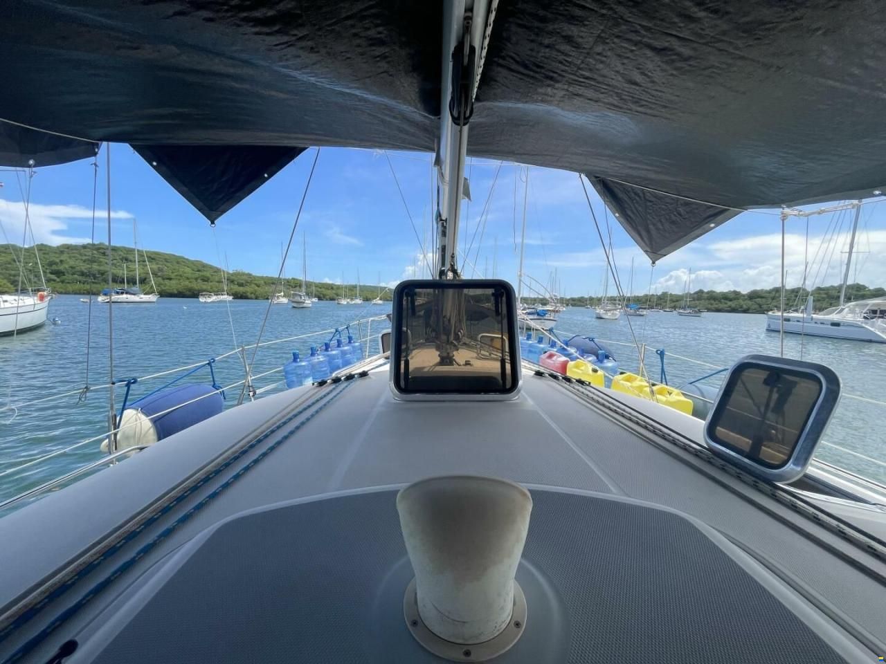 Hunter Marine 44 Aft Cockpit