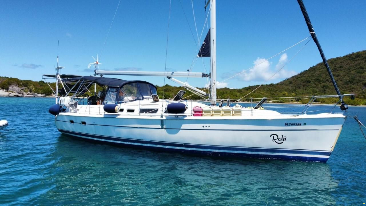 Hunter Marine 44 Aft Cockpit